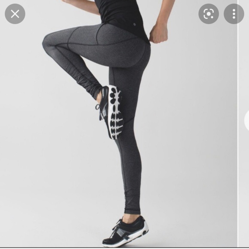 Lululemon leggings with pockets